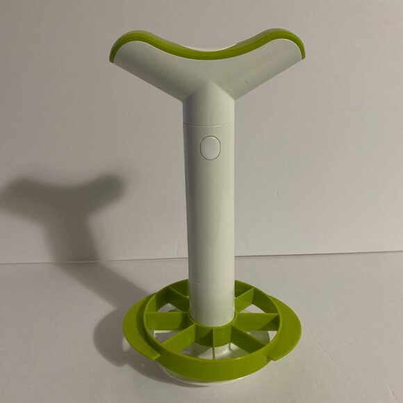 Vacu Vin 4-in-1 Pineapple Peeler Corer Slicer Wedger Fruit Tool - Picture 3 of 5